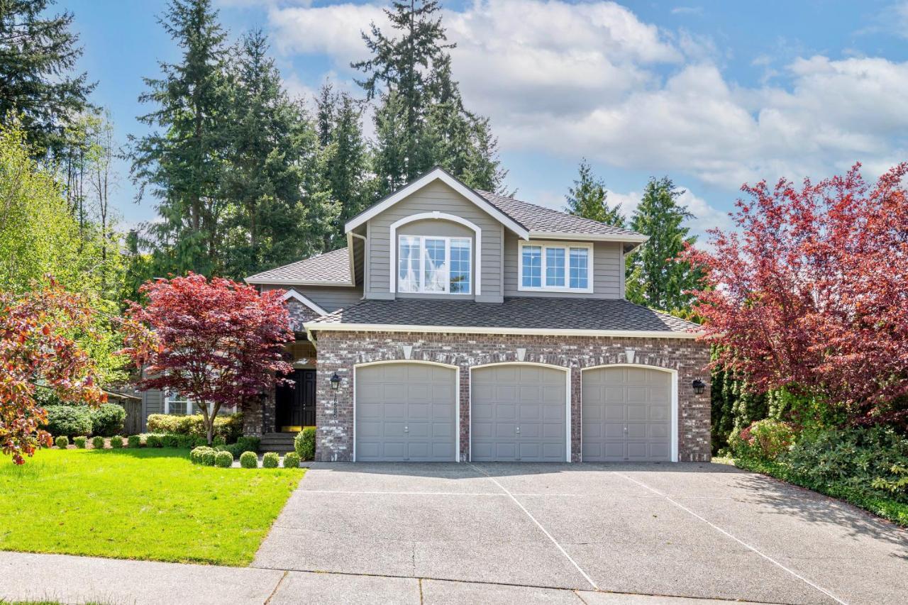 ホテル Upscale Beautiful House In Bellevue, Wa エクステリア 写真